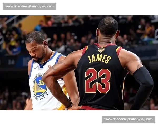 湖人对决热火攻防拉锯巨星发挥左右胜负走势全场胶着末节定乾坤